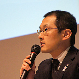 柿元 美香氏